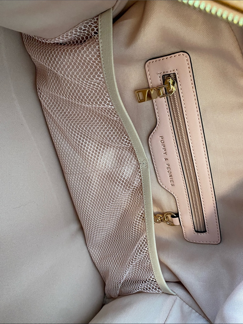 Poppy & Peonies Voyager Luggage in Cognac - Picture 4 of 9